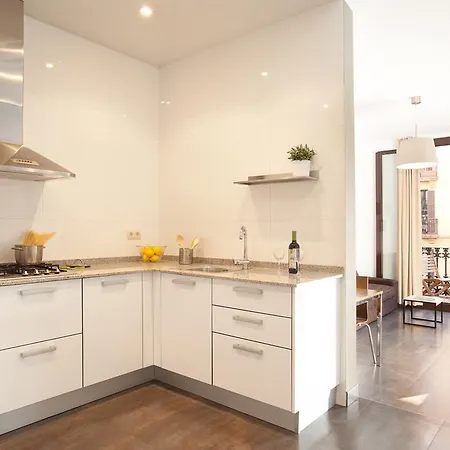 Easysleep Gaudi Terrace Барселона