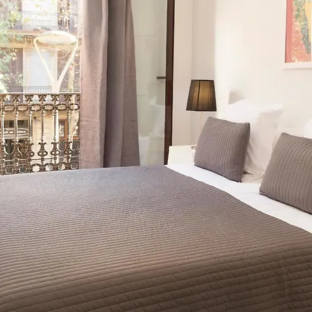 Easysleep Gaudi Terrace Barcelona